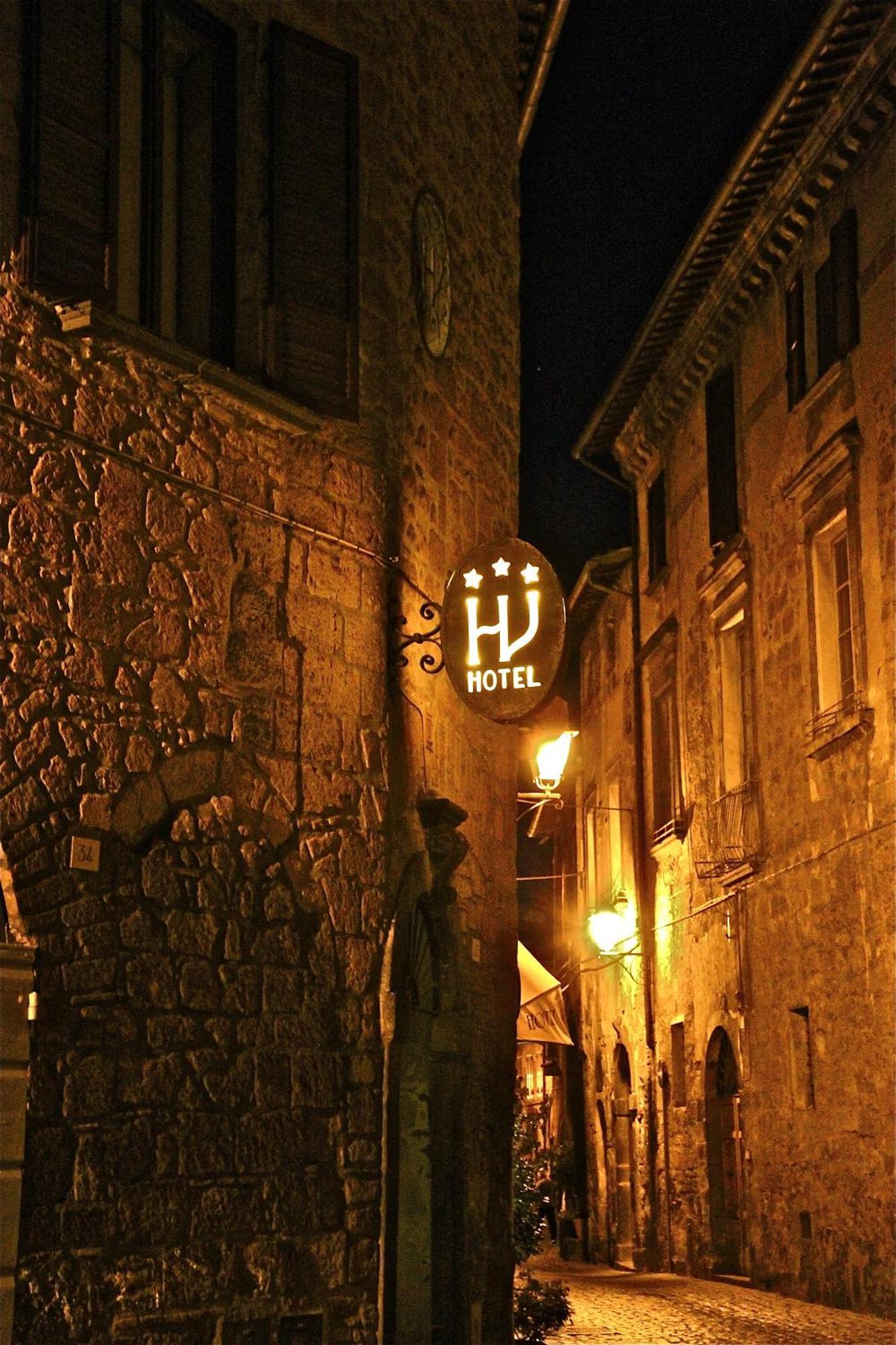 Hotel Valentino Centro Storico Orvieto Exterior foto